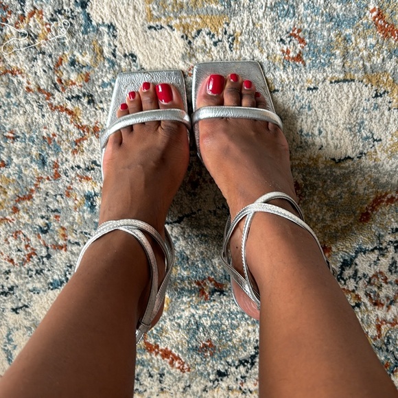 Zara Silver Heels - Picture 4 of 5